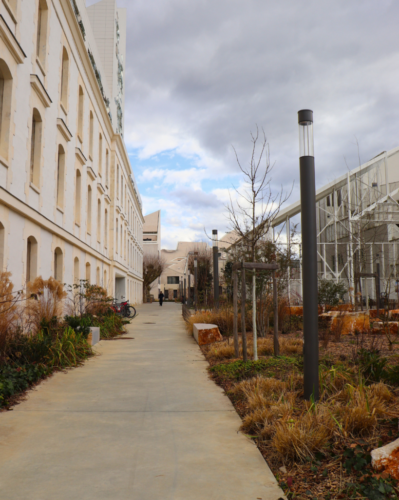 Square Françoise Dolto Bastide Niel